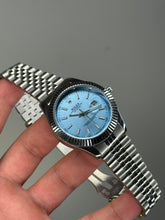 Rolex Oyster بضهر شفاف وحركة عقارب اتوماتيك