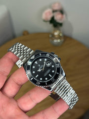 Rolex Submarine بضهر شفاف