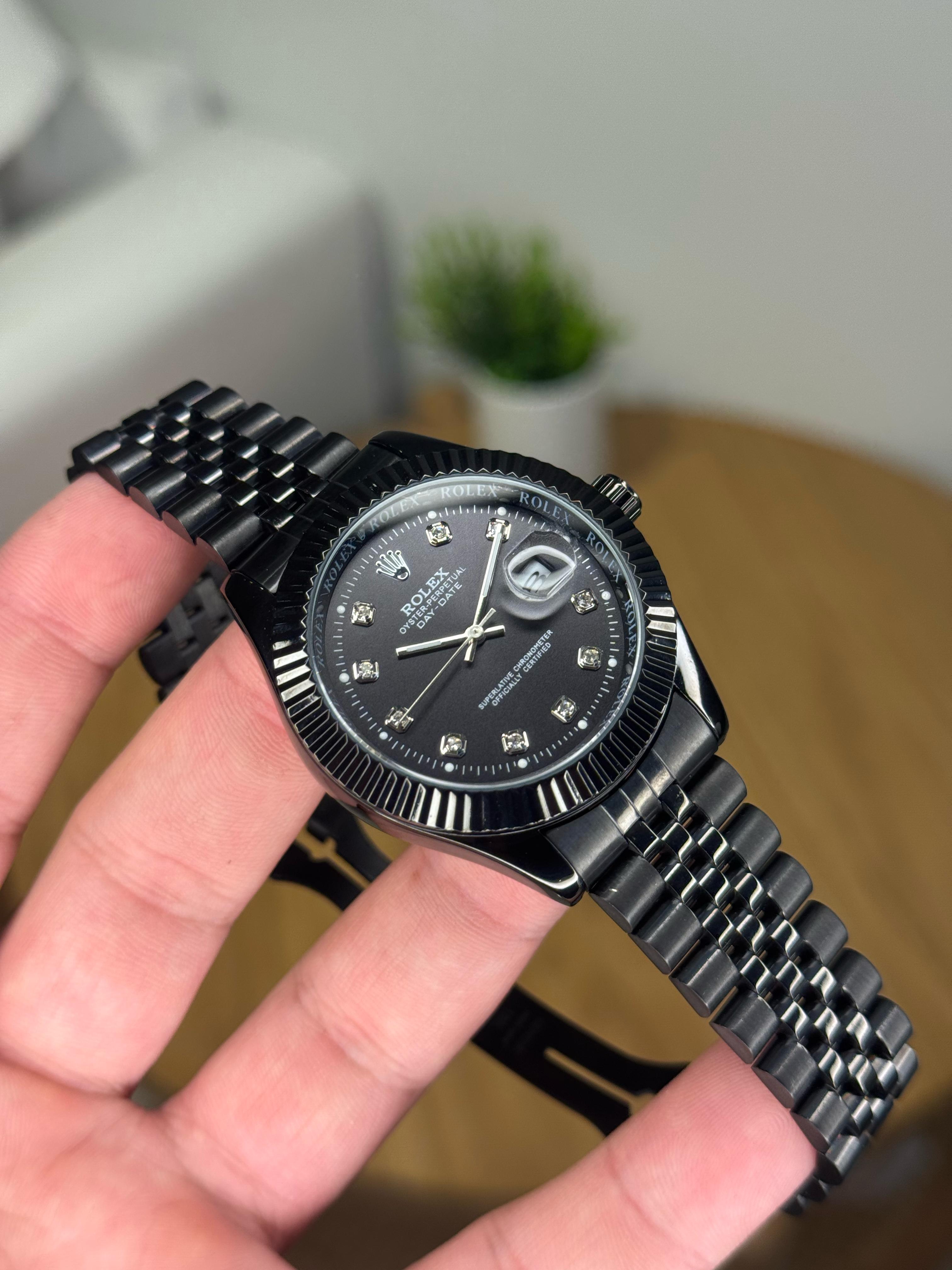Rolex Oyster بضهر شفاف وحركة عقارب اتوماتيك