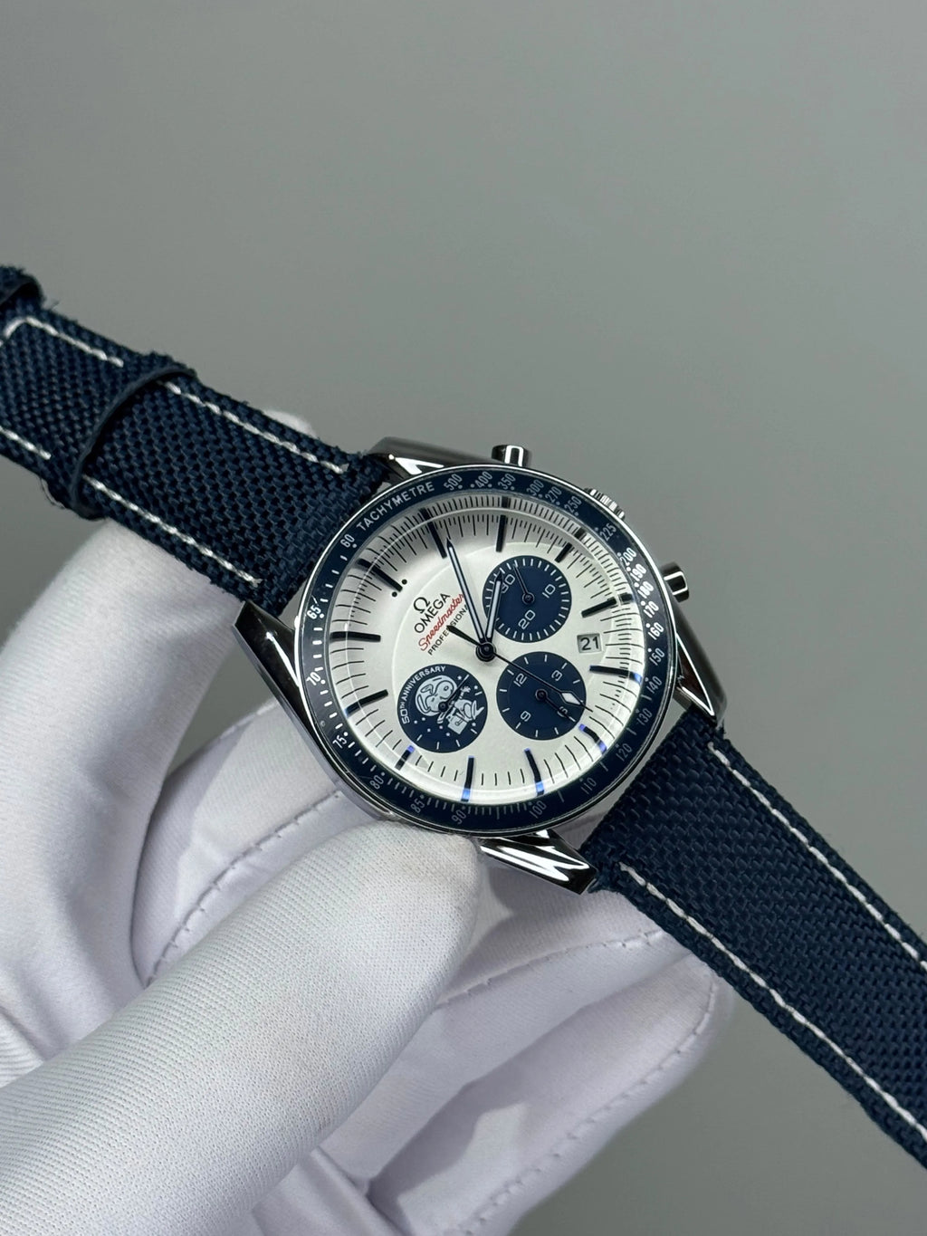Omega Speedmaster Professional "Silver Snoopy