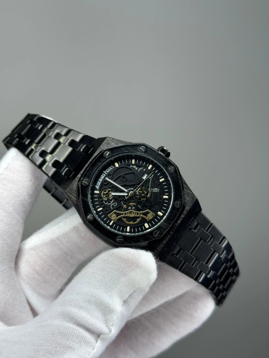 Ap بضهر شفاف وحركة عقارب سحتب - Ahmed Store