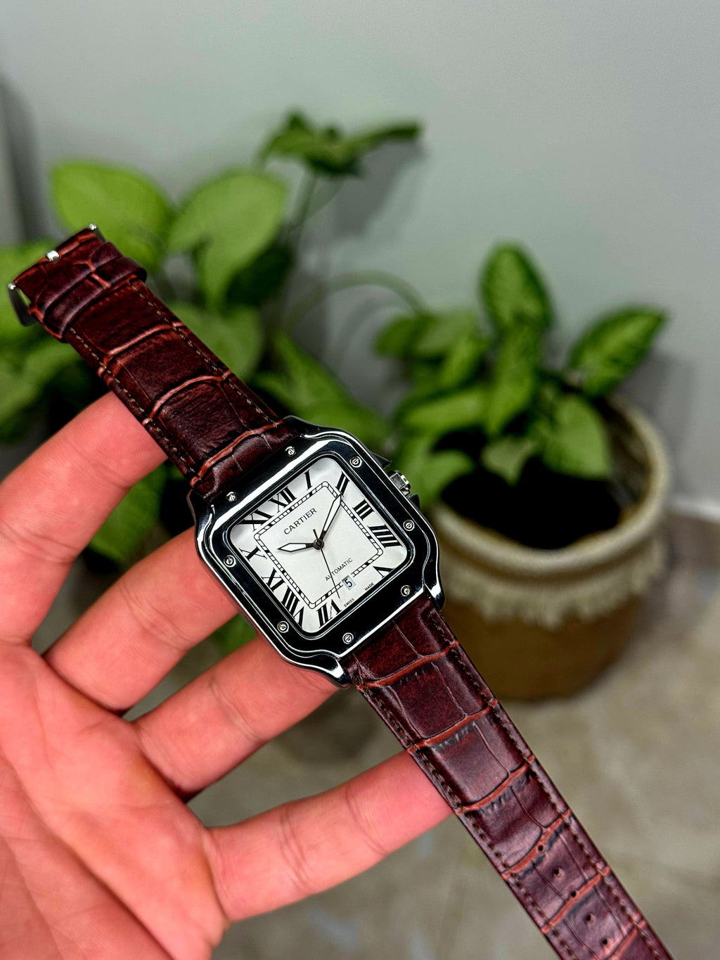 كارتيرا جلد تريند 2025 - Ahmed Store