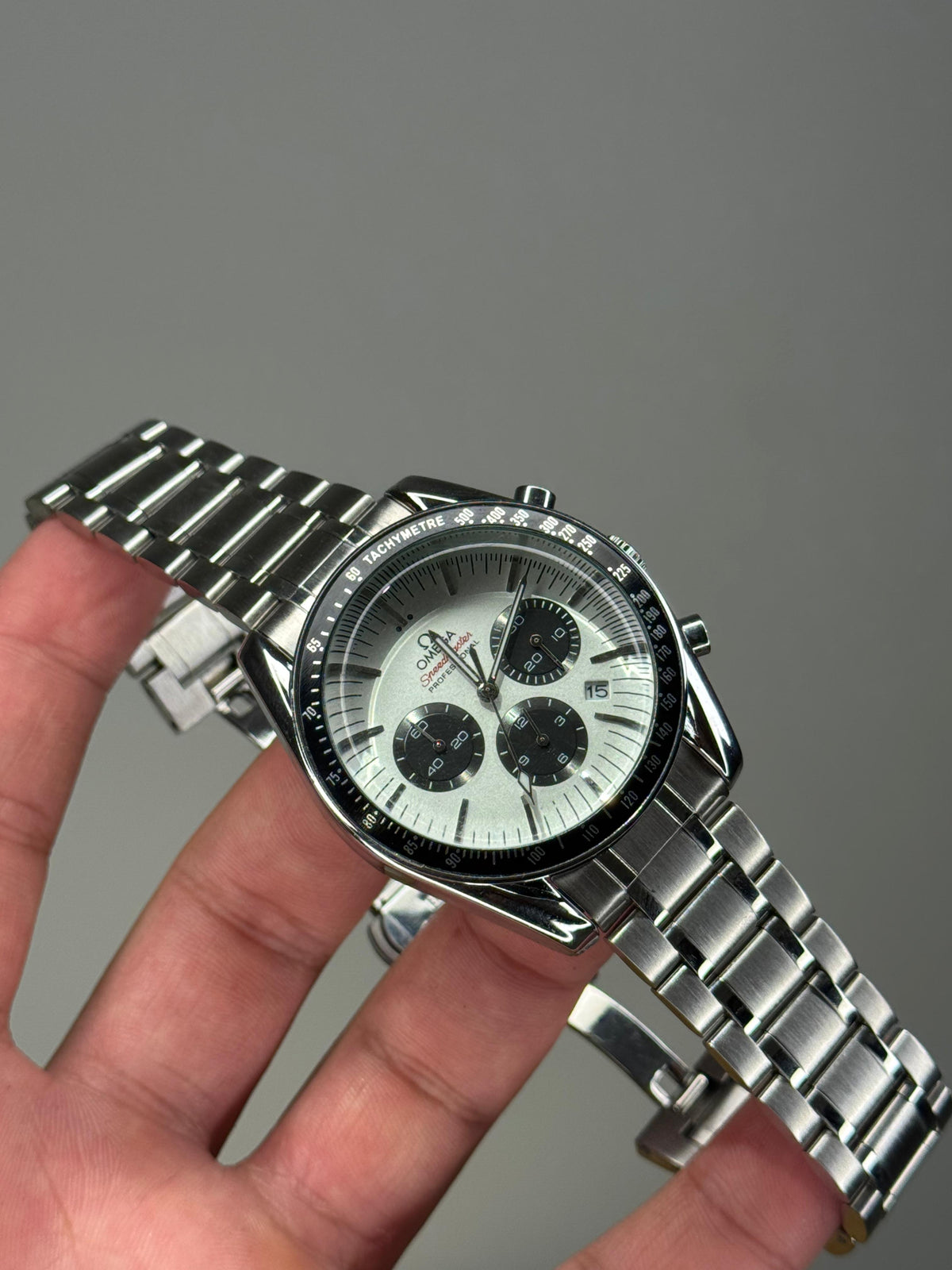 Omega 2025 بعدادات